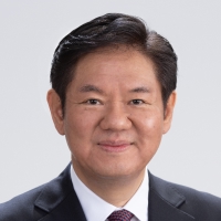 藤間氏
