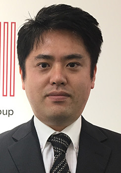 玉井 淳平氏