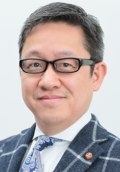 井上 功氏