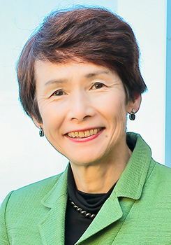 石倉 洋子氏