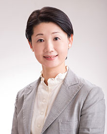 高橋 恭仁子氏