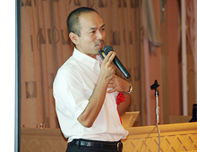 吉村 慎吾氏