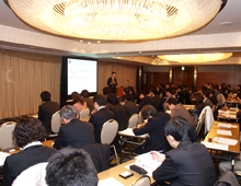 井上 陽介氏/講演 photo