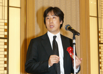 平井 公守氏