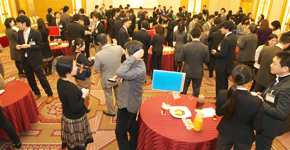 テーマごとに情報交換