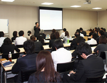 田鍋 安弘氏/講演 photo