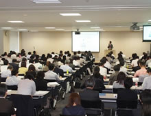 井関 隆明氏/講演 photo