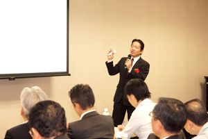 田鍋 安弘氏/講演 photo