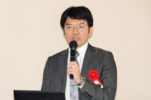 安部 宏氏/講演 photo