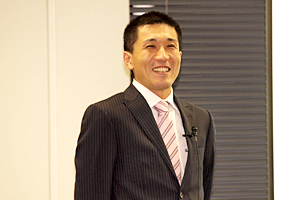 中原氏/講演 photo
