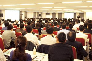 中原氏/講演 photo