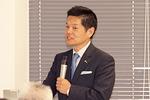 丸山氏/講演 photo
