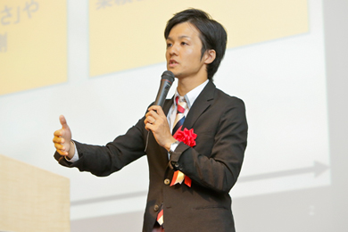 服部泰宏氏 Photo