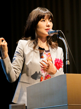 小室淑恵氏 講演photo