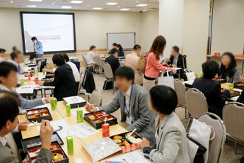 ランチ･ミーティングの様子