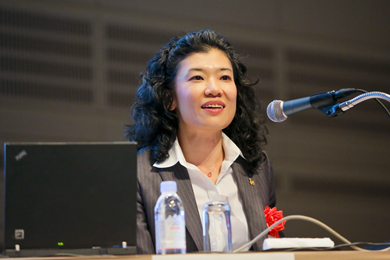 石渡美奈氏 Photo
