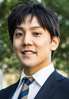 荒金 泰史氏