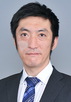 佐藤　新太郎氏