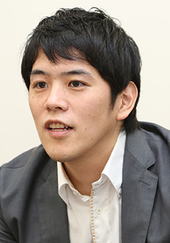 中村 亮一氏