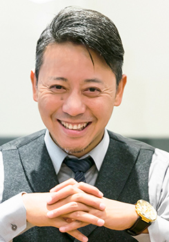 新子 明希氏