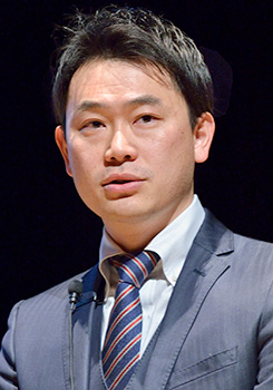 鈴村 賢治氏