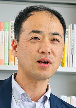 石山 恒貴氏