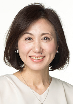 岩崎 裕美子氏