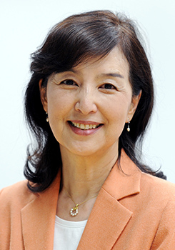 宮城 まり子氏