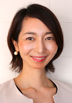 浅岡 奈穂子氏