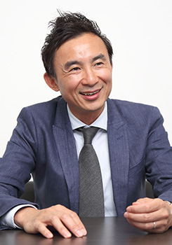 宮沢 泰成氏