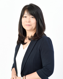 藤曲 亜樹子氏